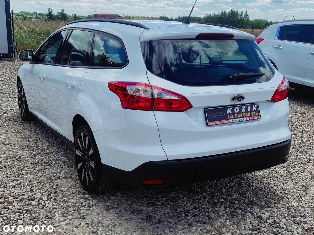 Ford Focus 1.6 TDCi DPF SYNC Edition - 14