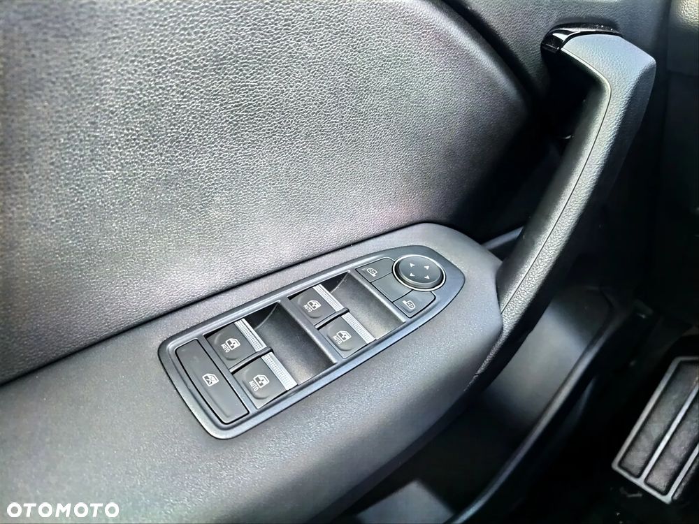 Renault Captur - 24