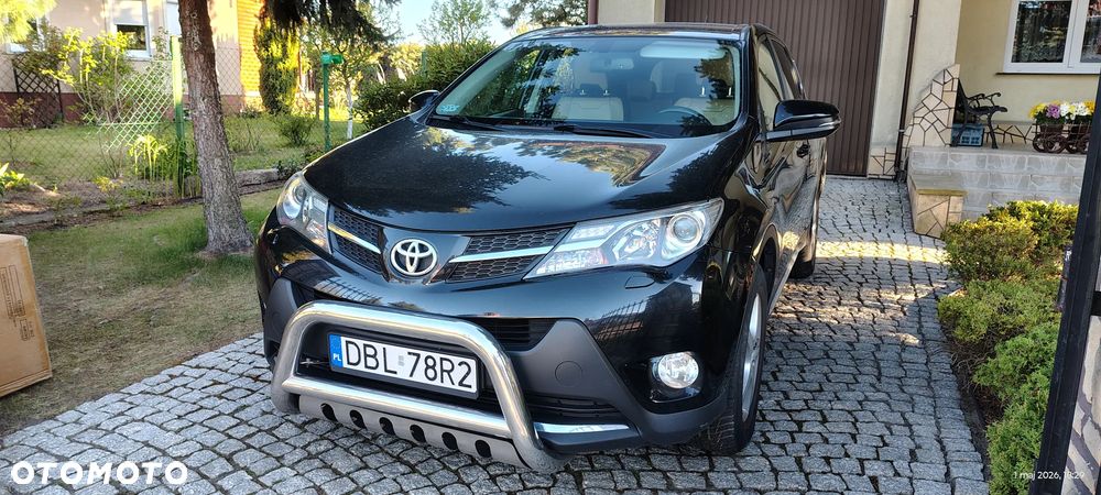 Toyota RAV4 - 1