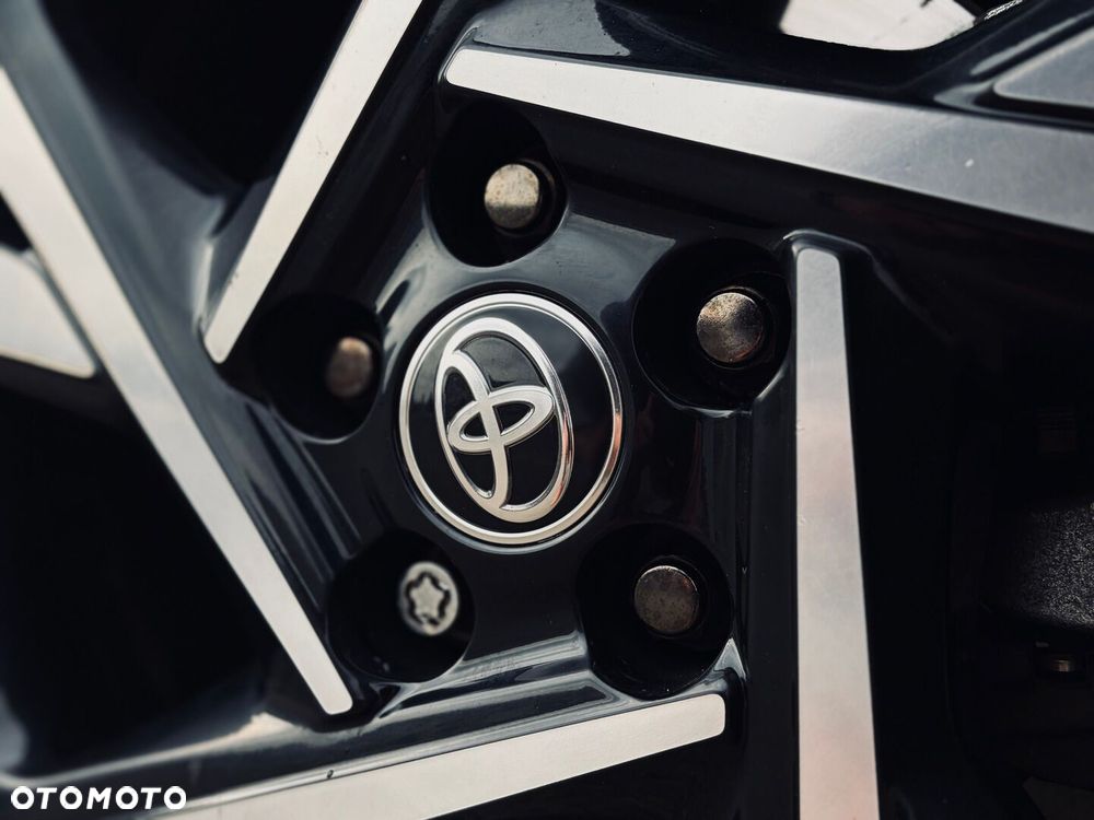 Toyota C-HR - 8