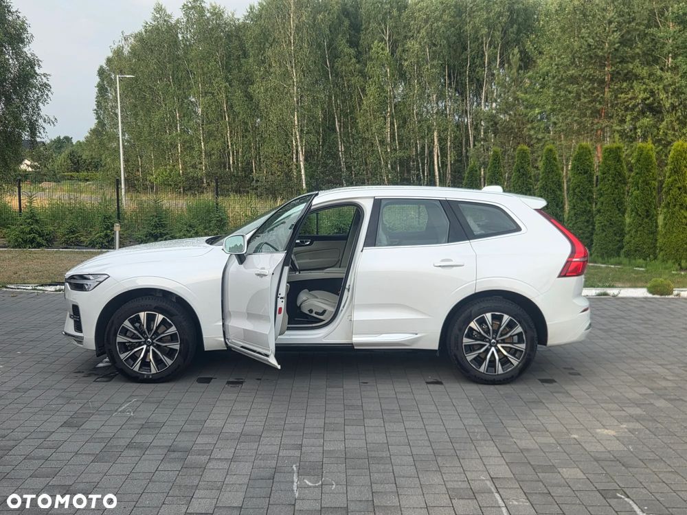 Volvo XC 60 B4 B Plus Bright - 5