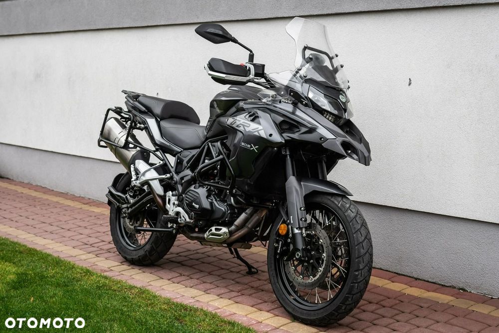Benelli TRK 502X