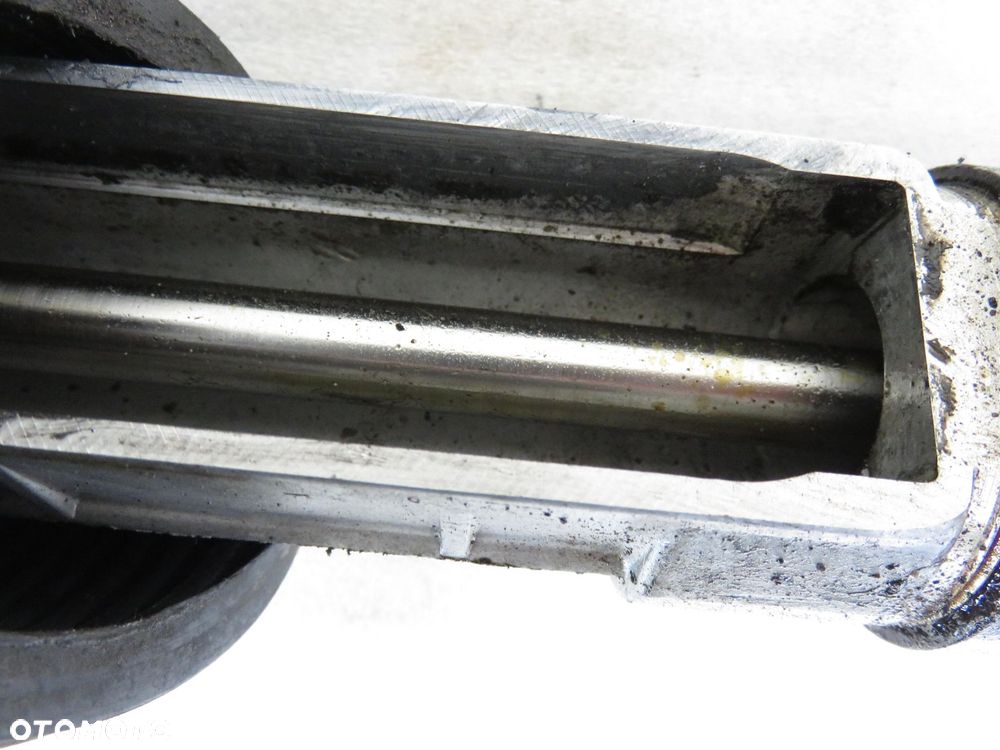MAGLOWNICA OPEL KADETT E 90342816 - 3