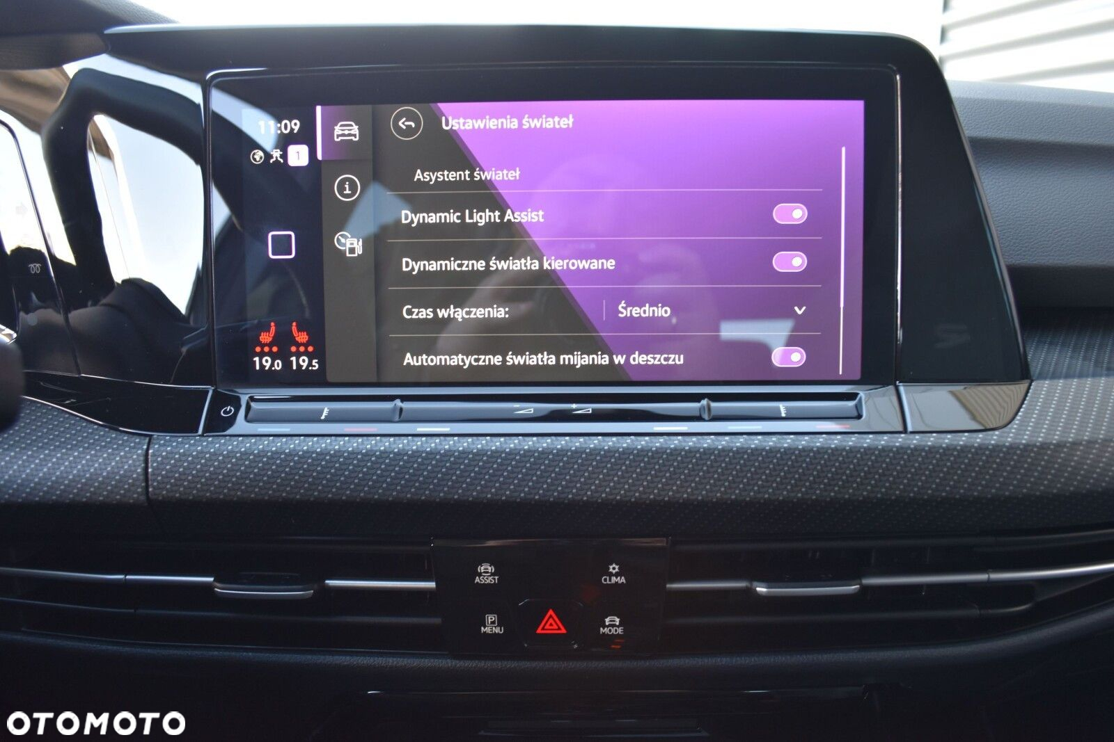 Volkswagen Golf VIII 2.0 TSI Style DSG - 21