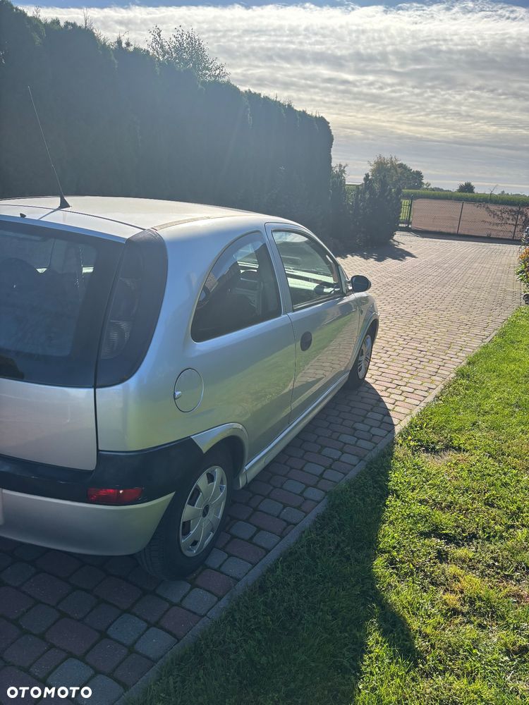 Opel Corsa - 4