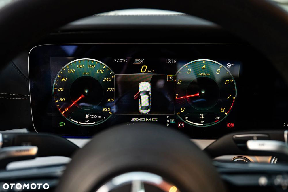 Mercedes-Benz Klasa E AMG 63 S 4-Matic+ - 17