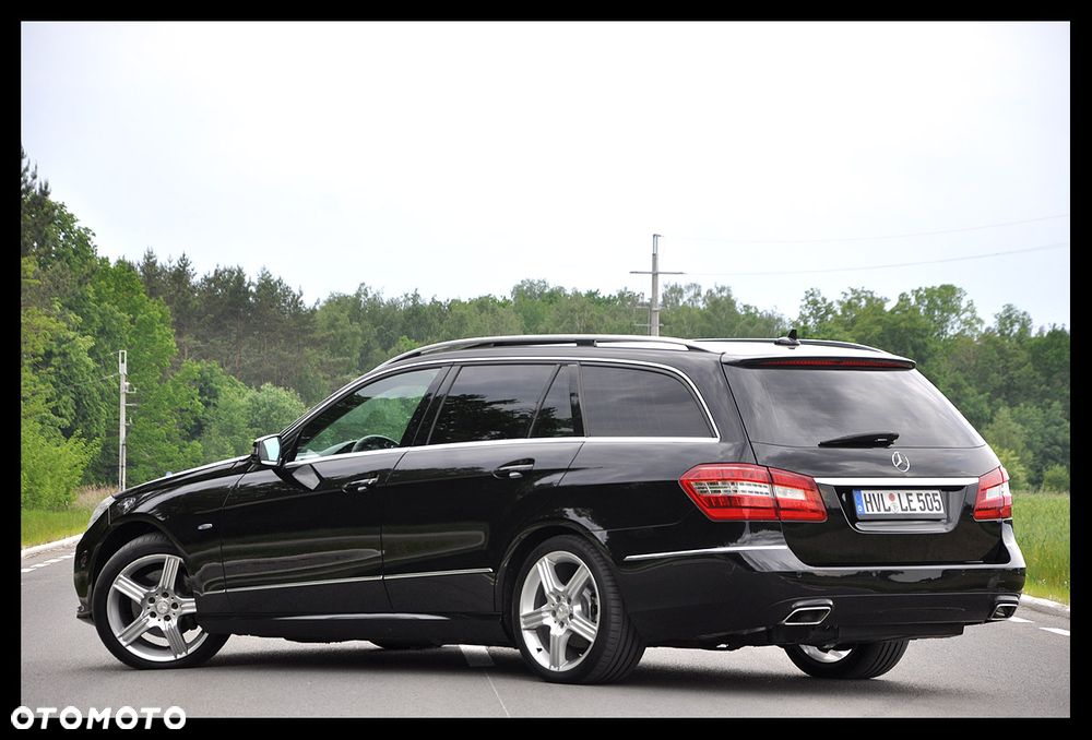 Mercedes-Benz Klasa E 300 CDI DPF BlueEFFICIENCY 7G-TRONIC Avantgarde - 3