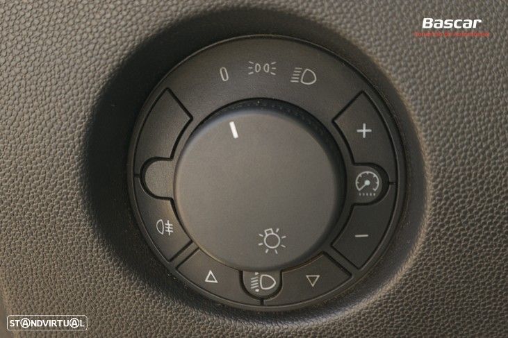 Opel Corsa 1.3 CDTi Enjoy - 23