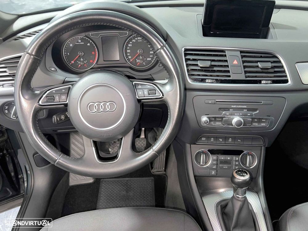 Audi Q3 2.0 TDI Design - 9