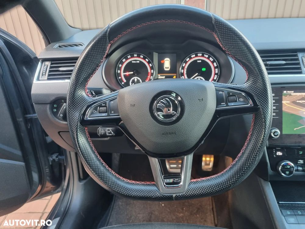 Skoda Octavia 2.0 TDI 4X4 DSG RS - 9