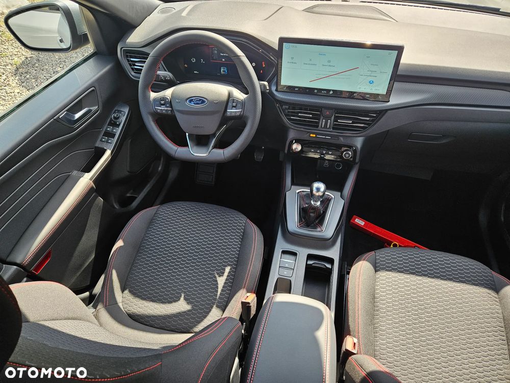 Ford Kuga 1.5 EcoBoost FWD ST-Line - 25