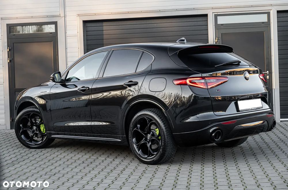 Alfa Romeo Stelvio 2.0 Turbo 16V AT8-Q4 Veloce - 8