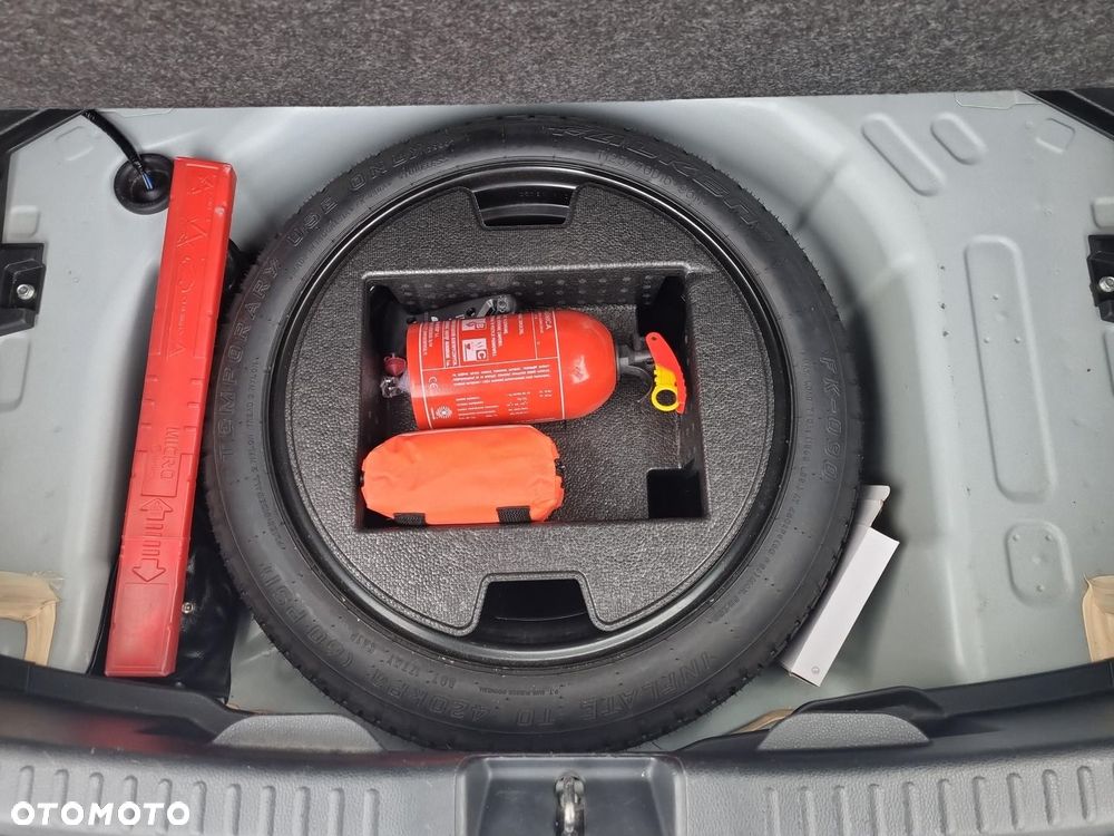 Toyota Yaris Hybrid 1.5 Comfort - 24