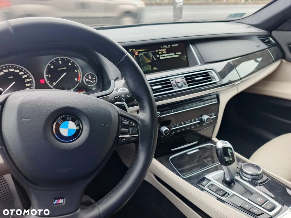 BMW Seria 7 740d xDrive Edition Exclusive - 16
