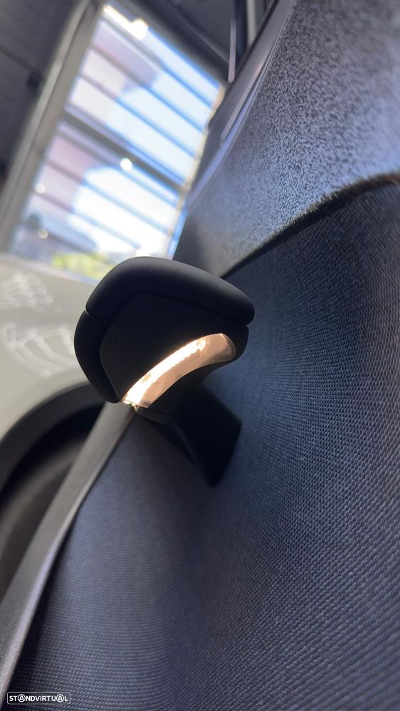 Volvo EX30 Single Motor Extended Range RWD Core - 22