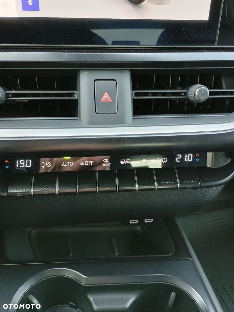 Lexus UX 250h GPF Business Edition 2WD - 26