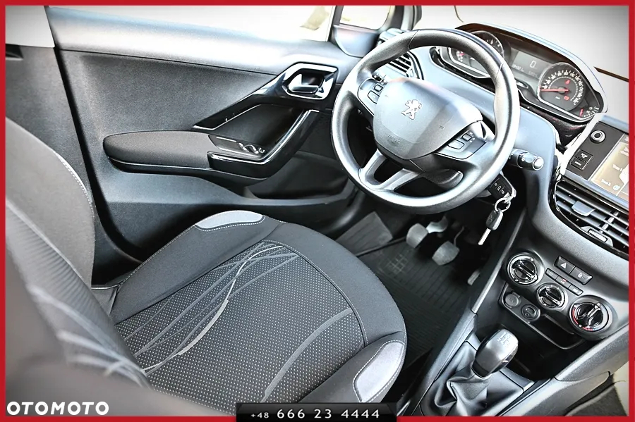 Peugeot 208 1.2 VTi Style - 20