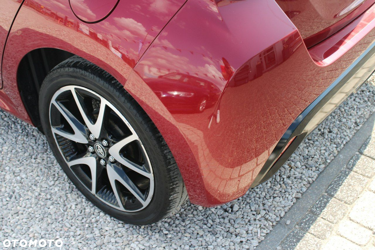 Toyota Yaris - 30
