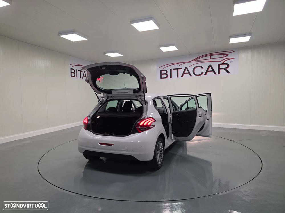 Peugeot 208 1.6 BlueHDi Allure - 17