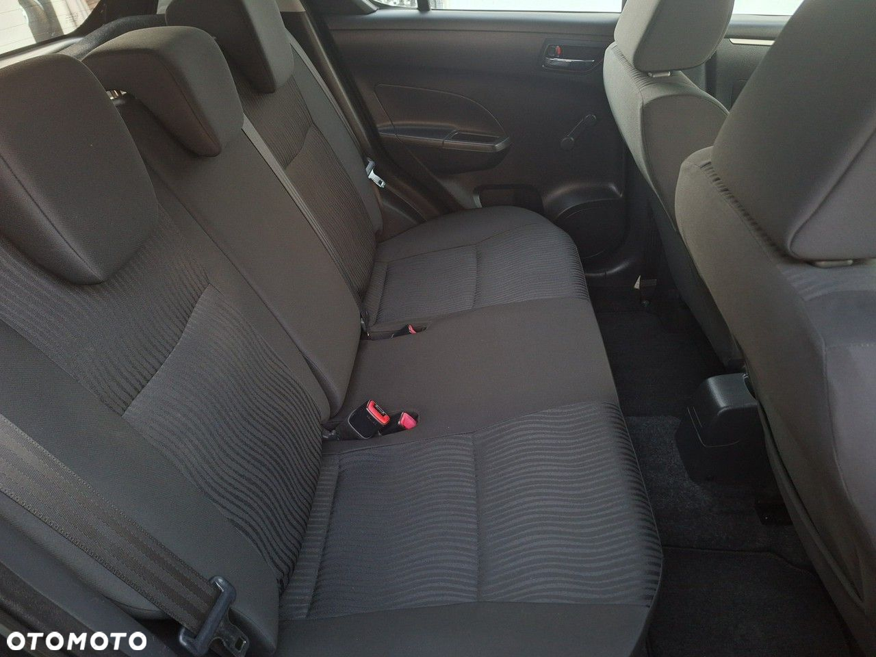 Suzuki Swift - 12