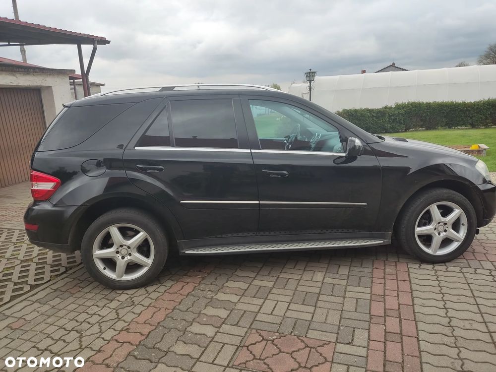Mercedes-Benz ML - 8