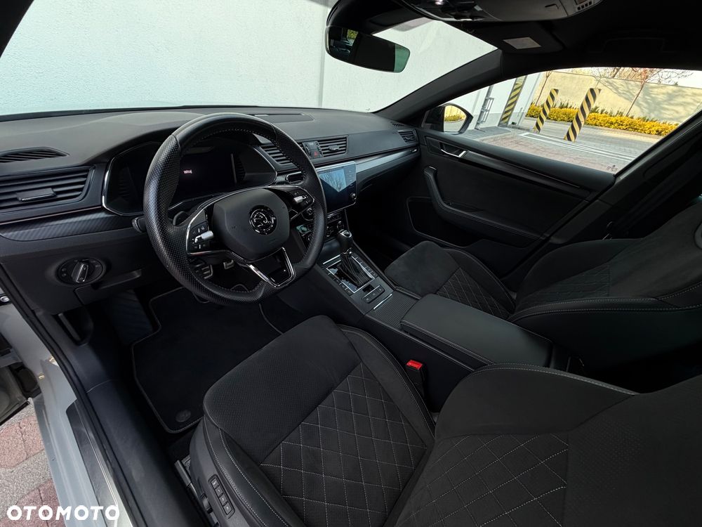 Skoda Superb 2.0 TSI Sportline DSG - 18