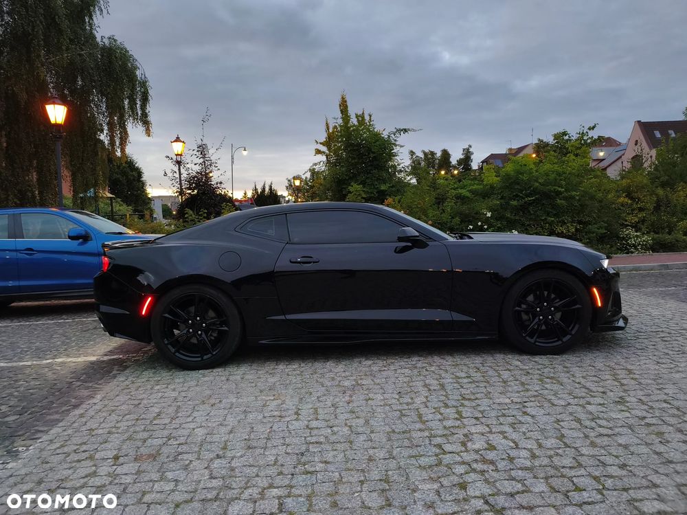 Chevrolet Camaro - 12