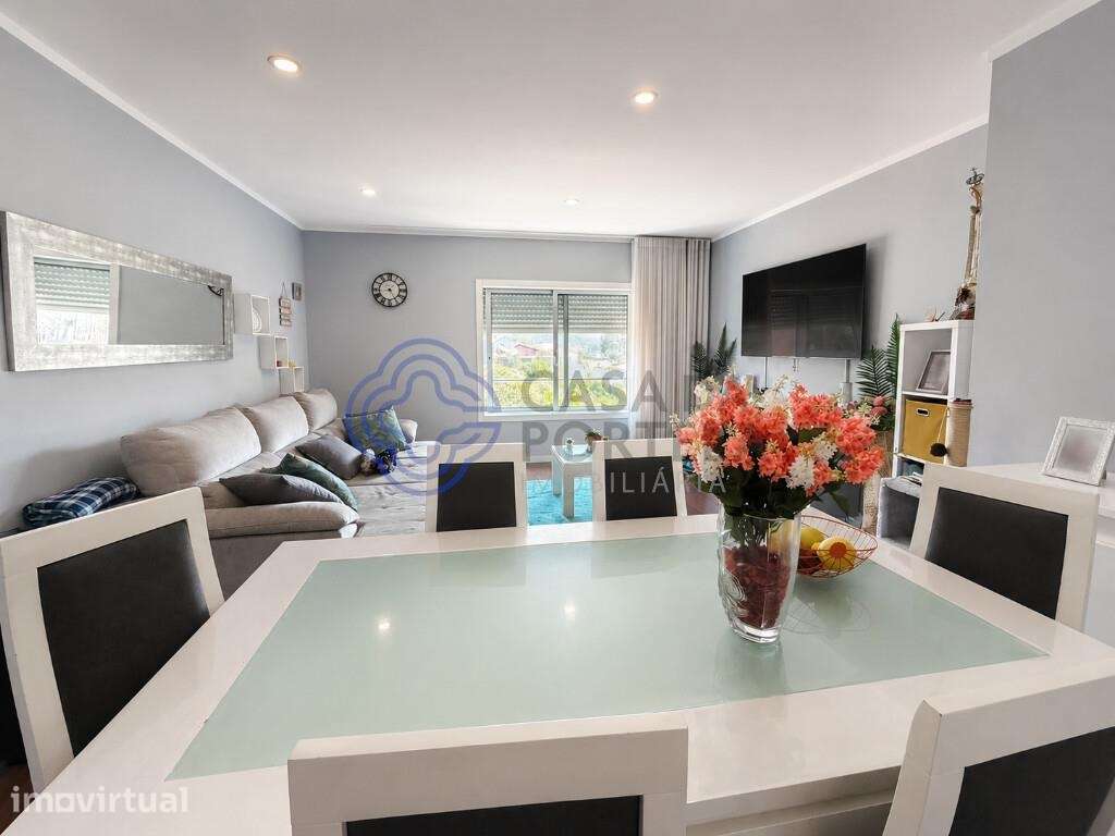 Apartamento T2 em Sobrado, Valongo | Suíte | Roupeiros Embutidos | Gar - Grande imagem: 3/25