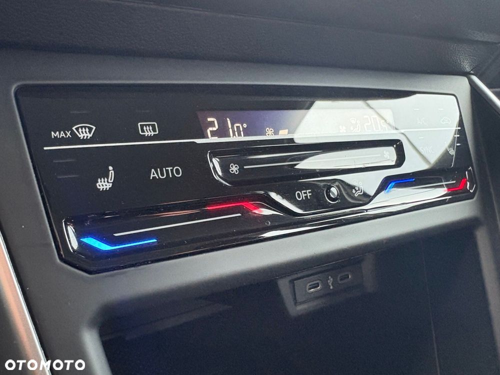 Volkswagen Taigo 1.0 TSI Life DSG - 25