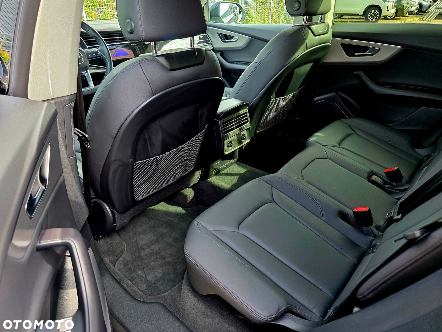 Audi Q8 - 15