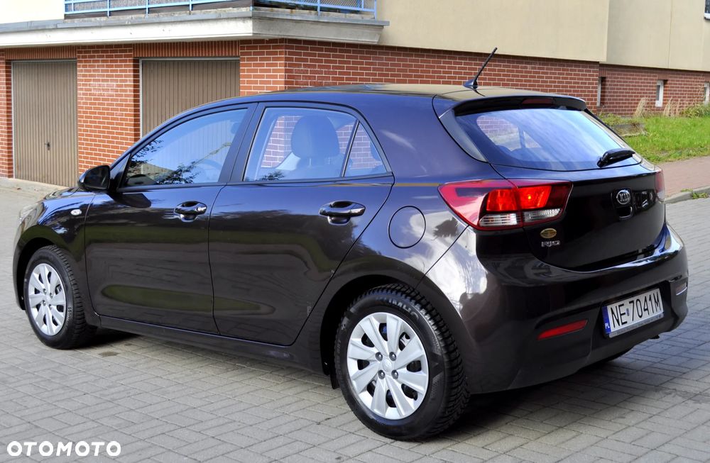 Kia Rio 1.2 Attract - 4