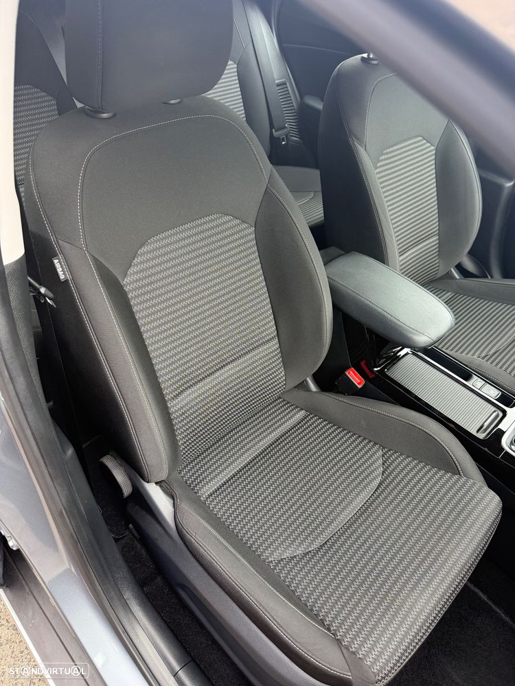 Kia XCeed - 12
