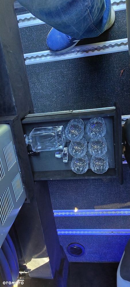 Mercedes-Benz Sprinter - 19