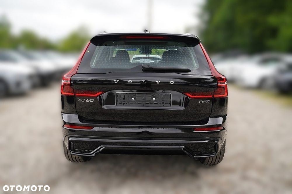 Volvo XC 60 B5 B AWD Ultra Dark - 5