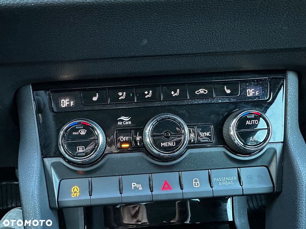 Skoda Karoq 1.5 TSI ACT Selection DSG - 12