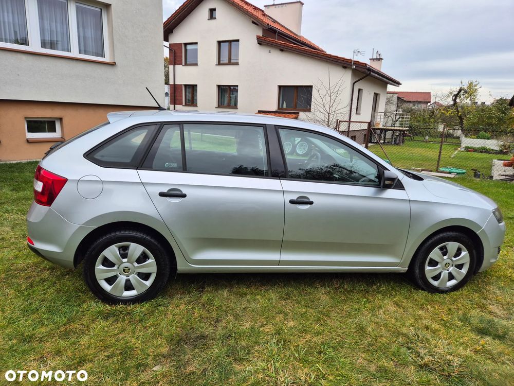 Skoda RAPID - 7