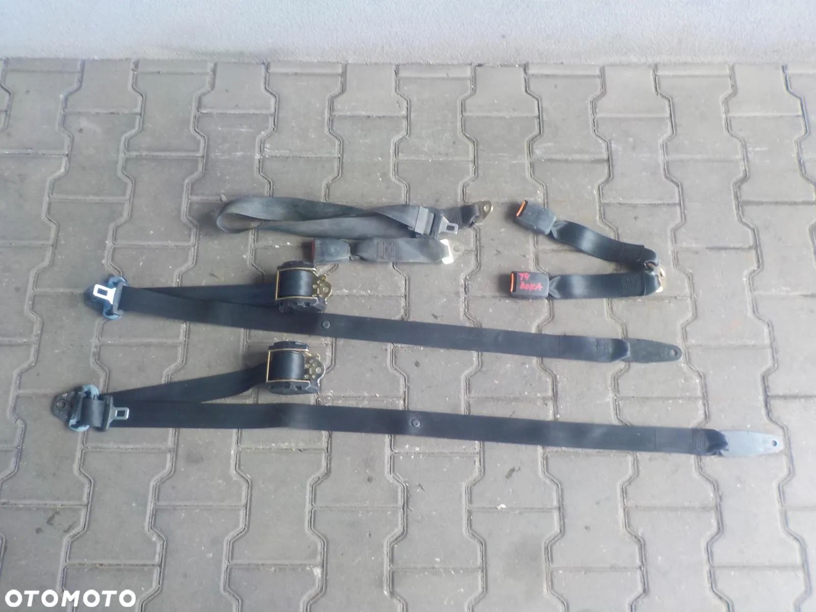 VW T4 DOKA SKRZYNIOWY PASY TYŁ TYLNE KOMPLET - 1