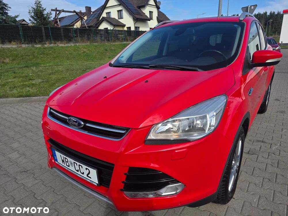 Ford Kuga 1.6 EcoBoost 2x4 Titanium - 1
