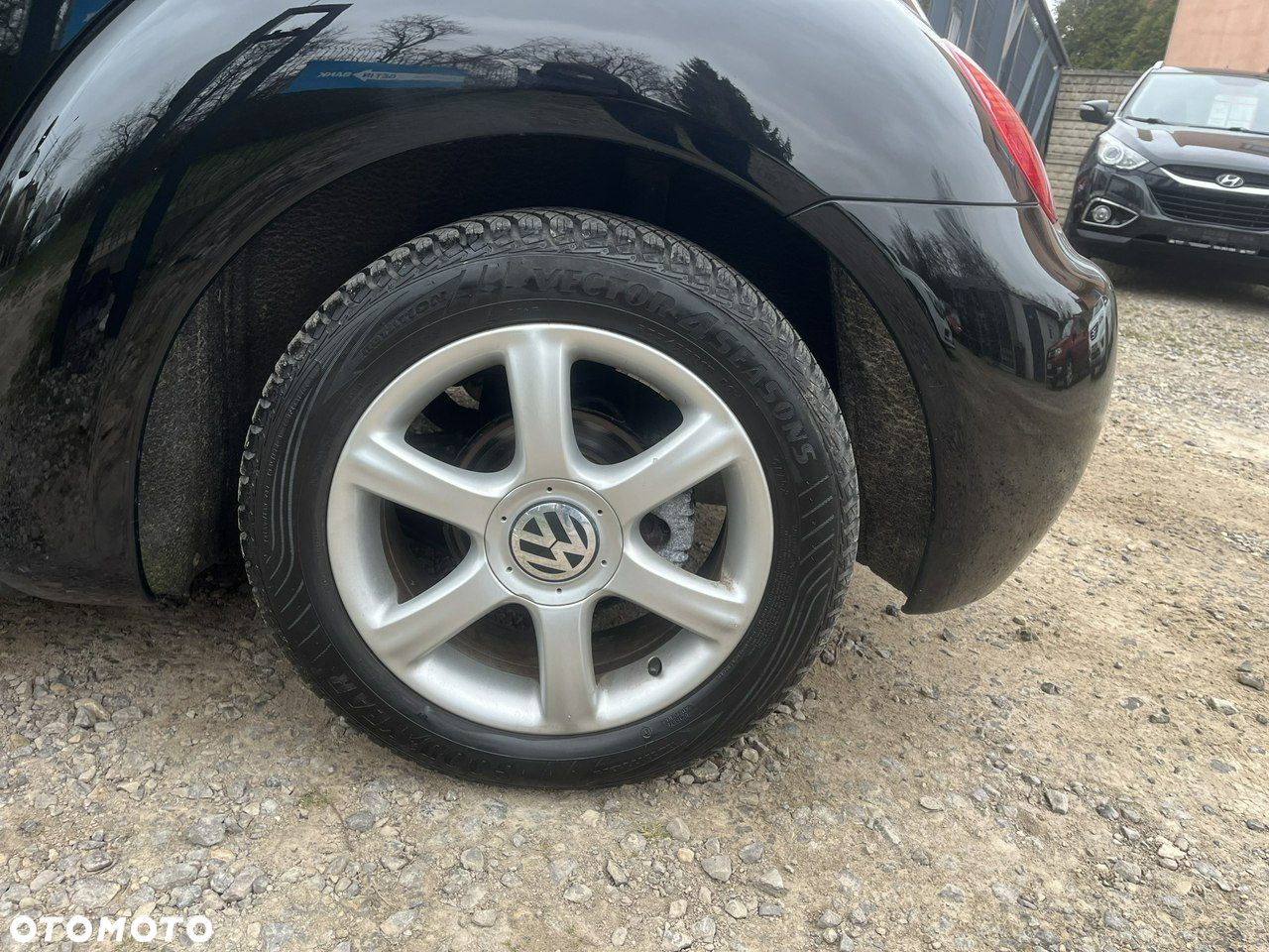 Volkswagen New Beetle - 8