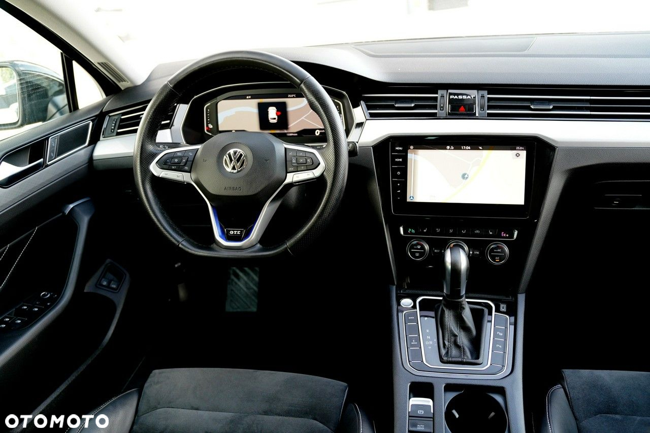 Volkswagen Passat - 39