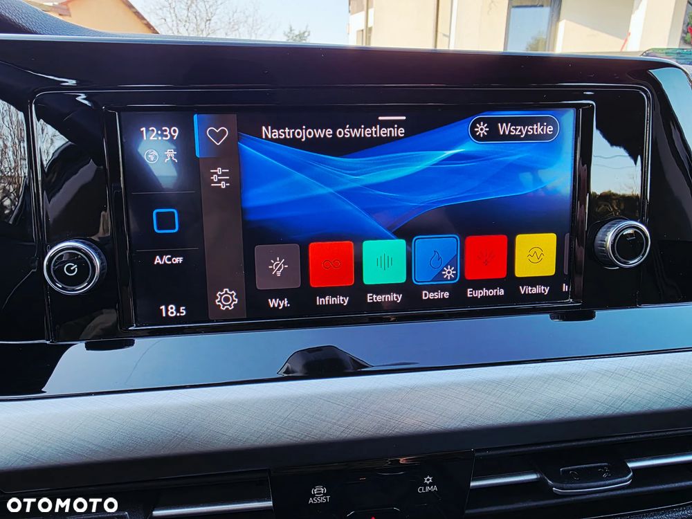 Volkswagen Golf 2.0 TDI Life - 30