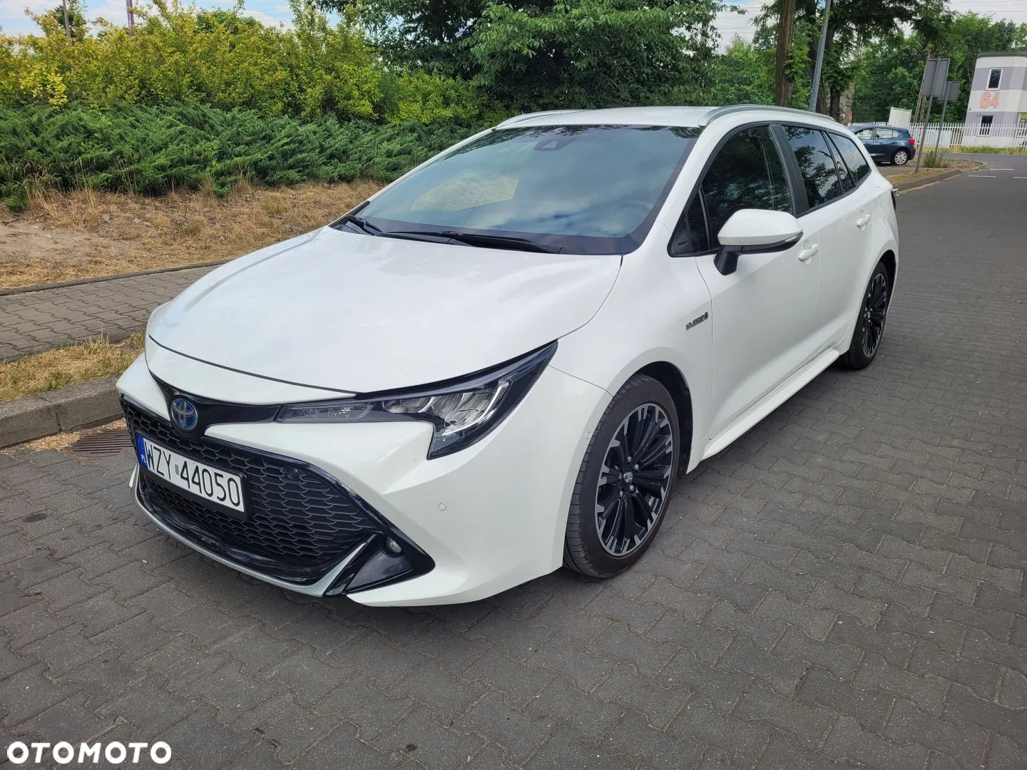 Toyota Corolla 1.8 Hybrid Executive - 3