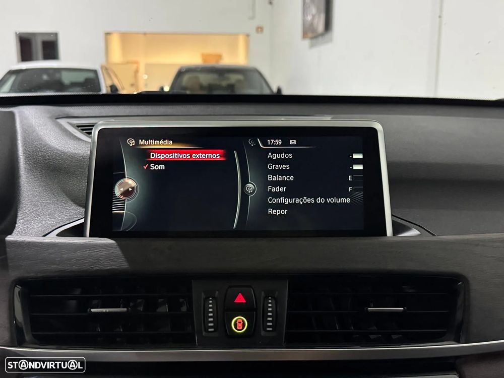 BMW X1 16 d sDrive Pack M - 21