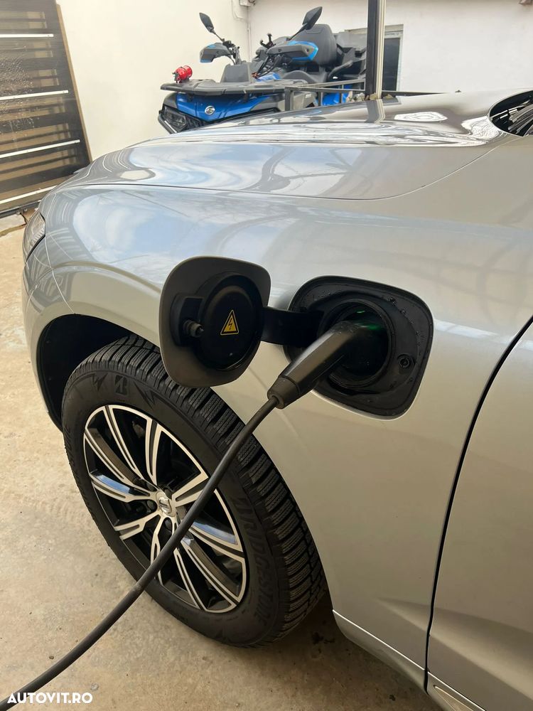 Volvo XC 60 T8 AWD Recharge Geartronic Inscription - 8