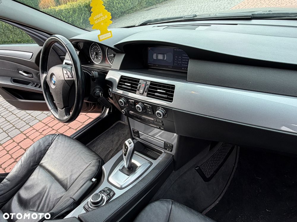 BMW Seria 5 530d - 23