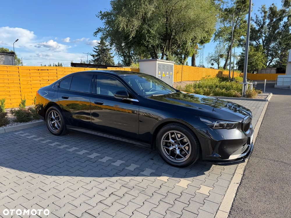 BMW Seria 5 520d mHEV - 5