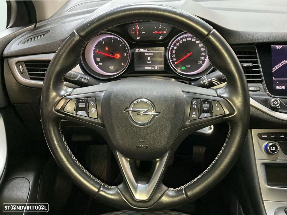 Opel Astra Sports Tourer - 9