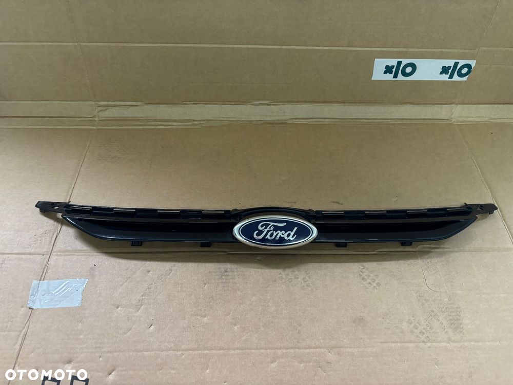FORD B MAX ATRAPA GRILL AV11 17K945