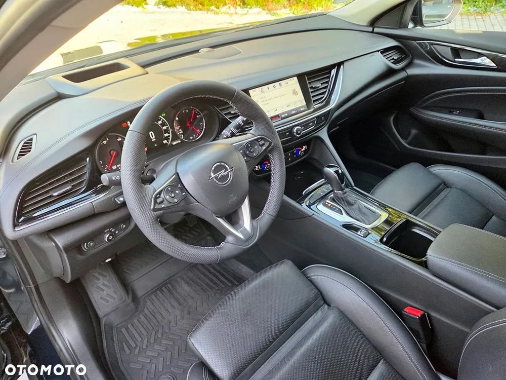 Opel Insignia - 23