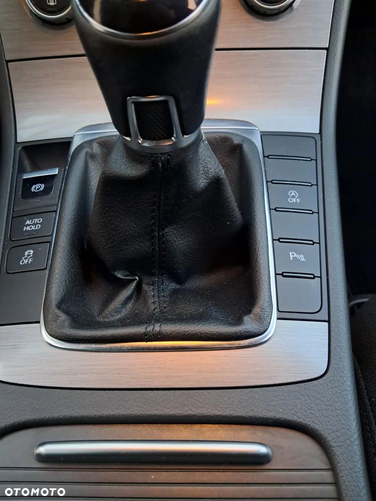Volkswagen Passat 2.0 TDI BMT Comfortline DSG - 36
